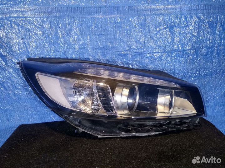 Фара правая Sorento Prime