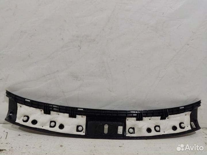 Накладка замка багажника Hyundai Santa Fe 3 2012