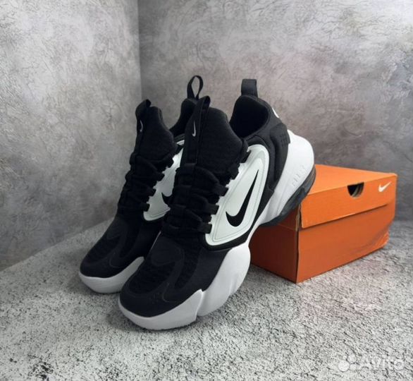 Мужские кроссовки Nike Alpha Savage