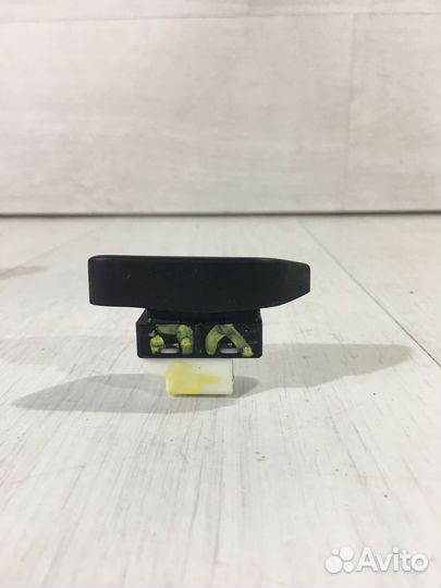 Кнопка блокировки дверей volkswagen polo 5 1.4 мт