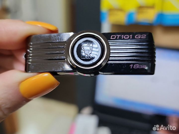 Usb флешка 4 / 16 / 32 гб Kingston