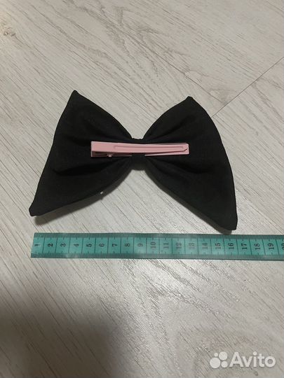 Бант с вышивкой «Снежинки»