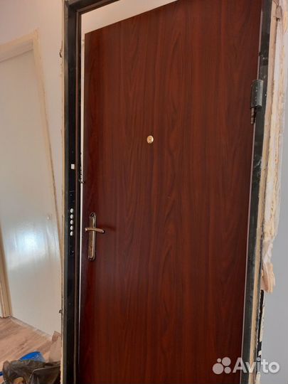 Дверь металлическая