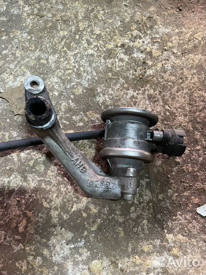 Клапан EGR VW Passat B5 VR5 AGZ 2.3