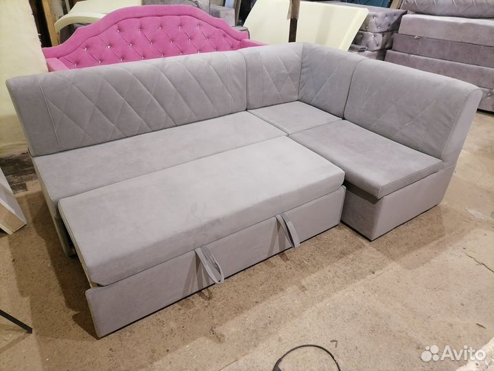 Кухонный уголок с спальным местом