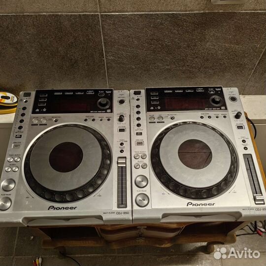 Проигрыватель/контроллер для DJ -Pioneer CDJ-850