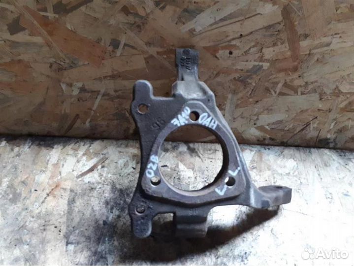 Кулак поворотный передний левый Opel Astra H 2004