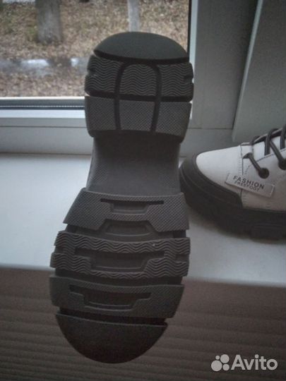 Ботинки женские