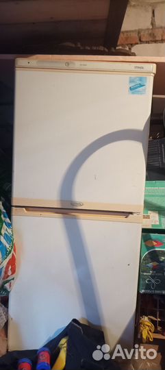 Холодильник бу стинол