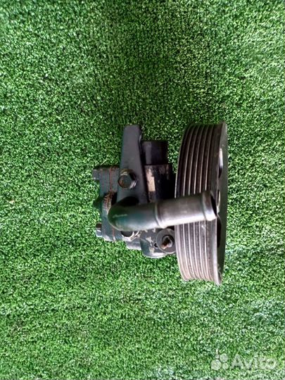 Насос гура Kia Magentis 2.5 2000-2005