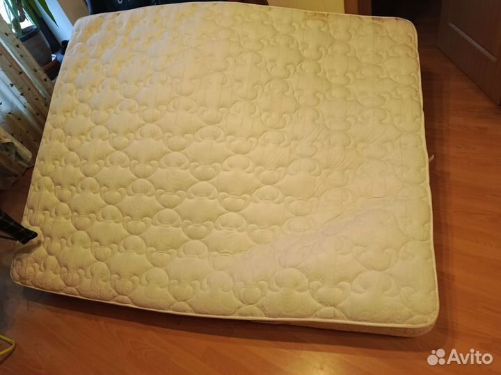 Матрас 160х200 бу