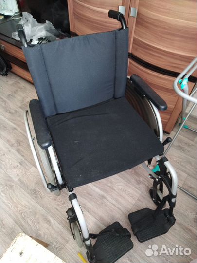 Коляска инвалидная