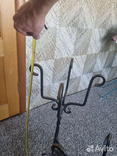 Кованная подставка для цветов