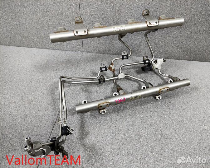 Лот T262 Топливная рейка (рампа) в сборе VW Touare