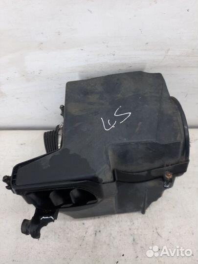 Корпус воздушного фильтра Ford Focus хэтчбэк 5 дв