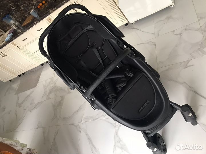 Прогулочная коляска бу