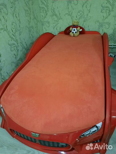 Детская кровать машинка, без подсветки спальное ме