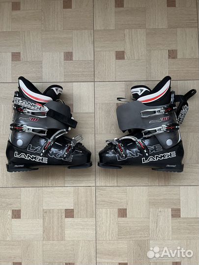 Горнолыжный комплект (Ботинки, лыжи, палки)