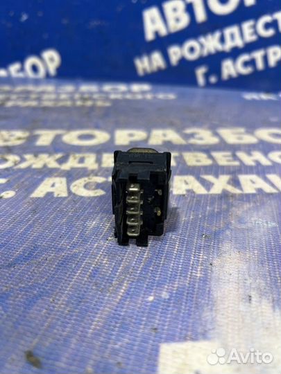 Кнопка стеклоподъемника Citroen C4 купе NFU 2005