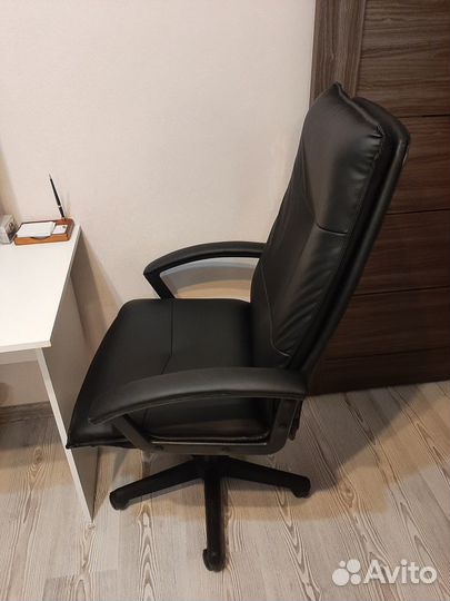 Компьютерный стул