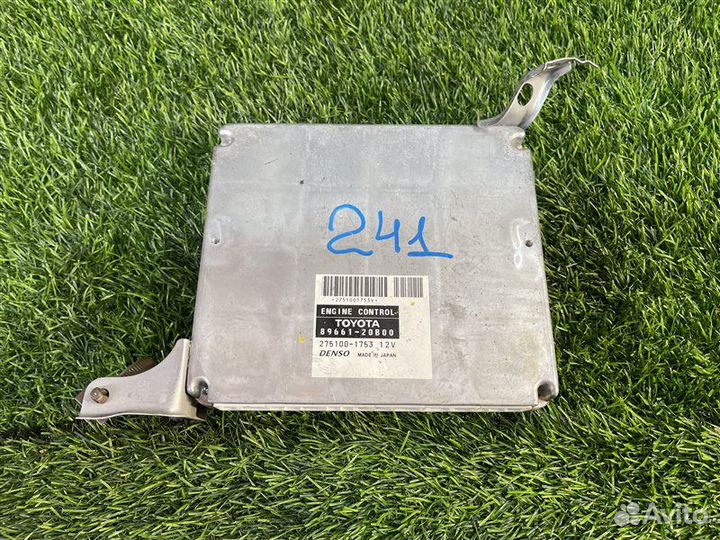 Блок управления efi Toyota Premio ZZT240 1zzfe