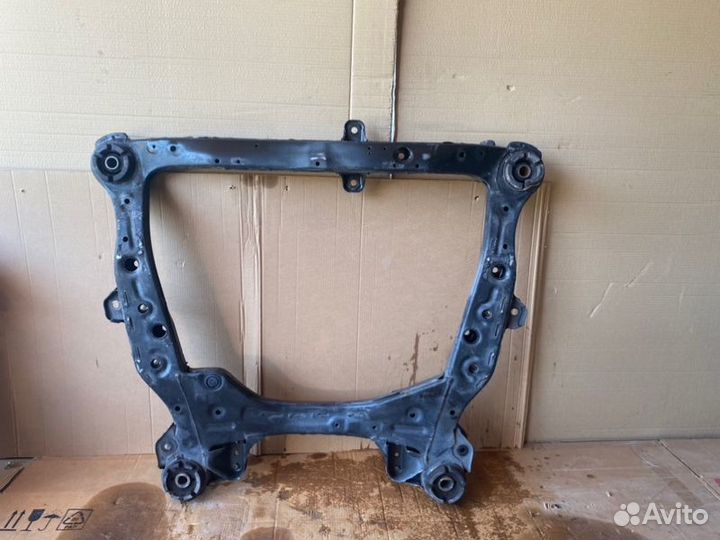 Подрамник передний Toyota Camry V50/V55 2011-2018