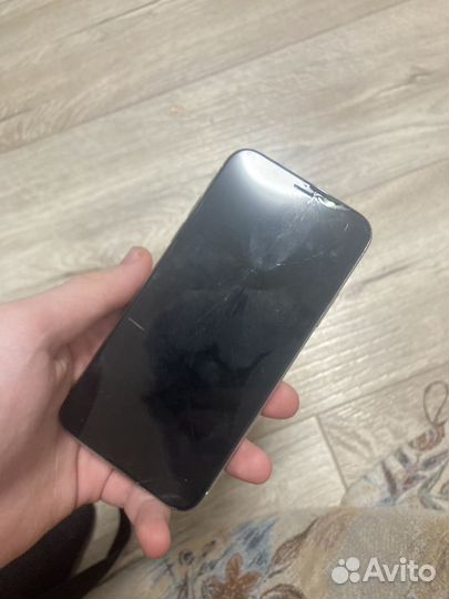 iPhone X, 64 ГБ