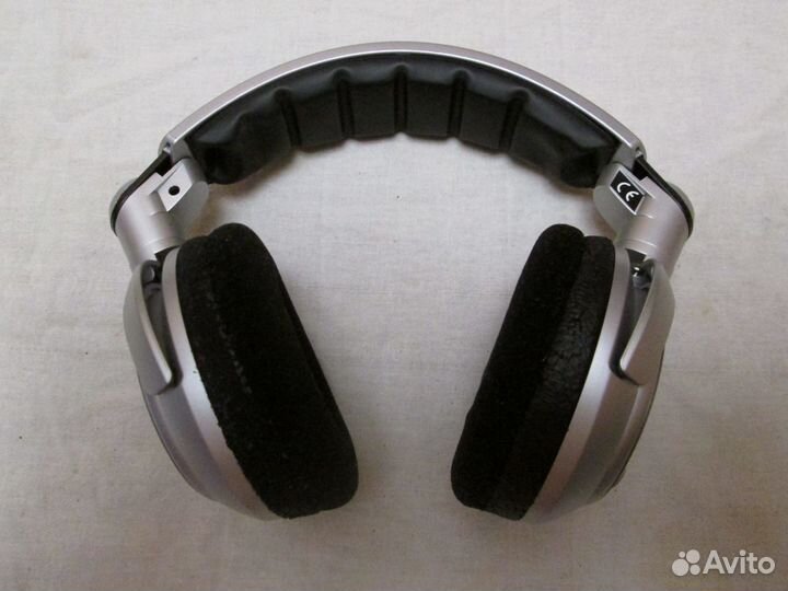 Беспроводные наушники Beyerdynamic RSX 700