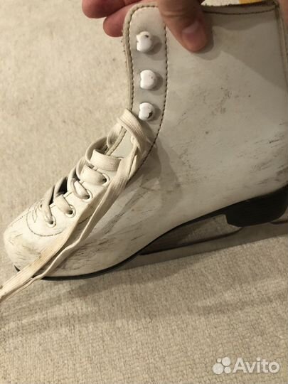 Коньки фигурные 36 размер