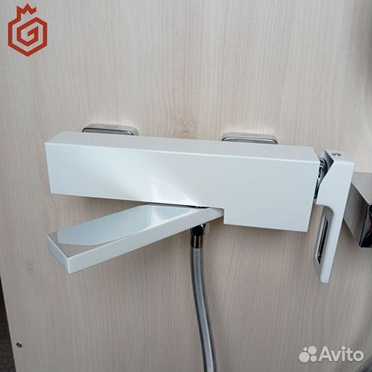 Смеситель для ванны Gappo G3217-8