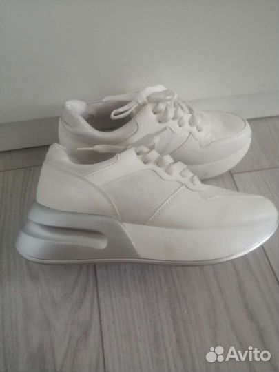 Кроссовки детские