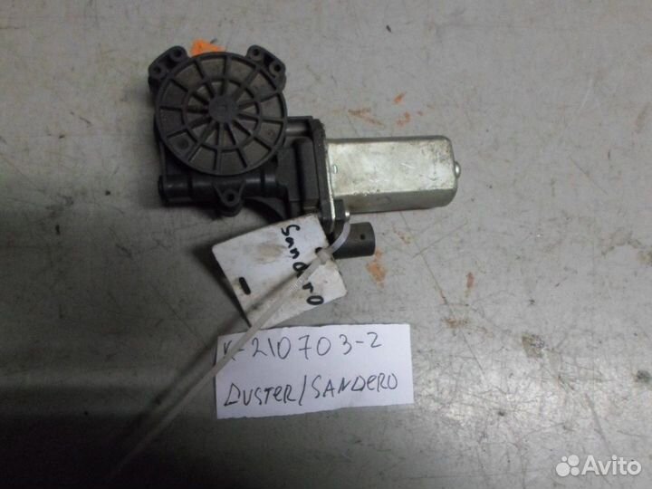 Моторчик стеклоподъемника передний правый