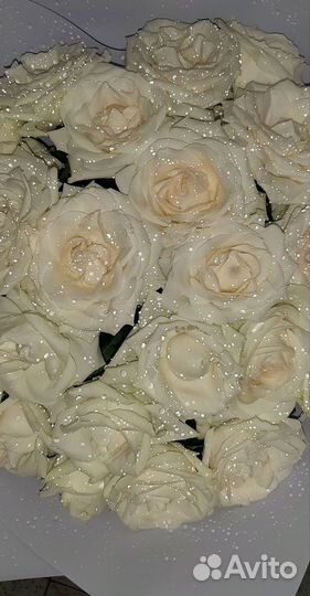 Блестящие розы