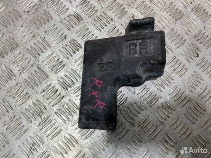 Абсорбер бампера передний правый Lexus Rx350