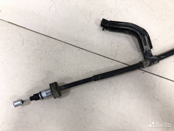 Трос стояночного тормоза левый Hyundai Solaris 2017