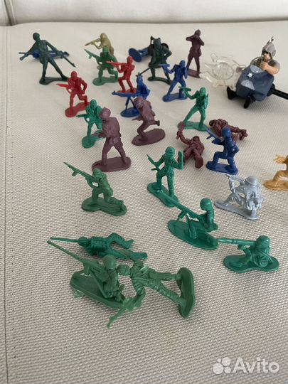 Игра, Солдаты и пираты