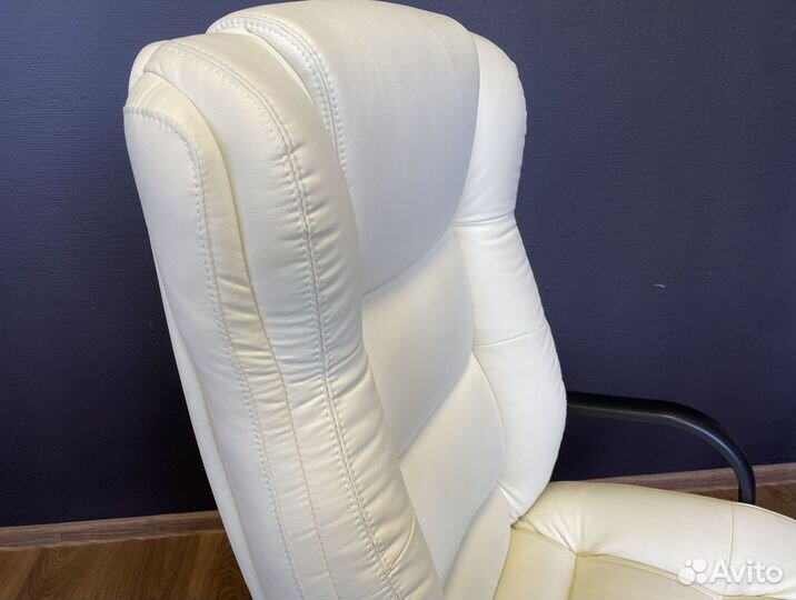 Компьютерное кресло. Гарантия 1 год