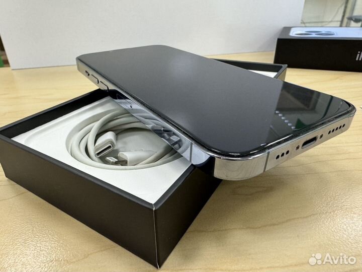 iPhone 13 Pro, 256 ГБ