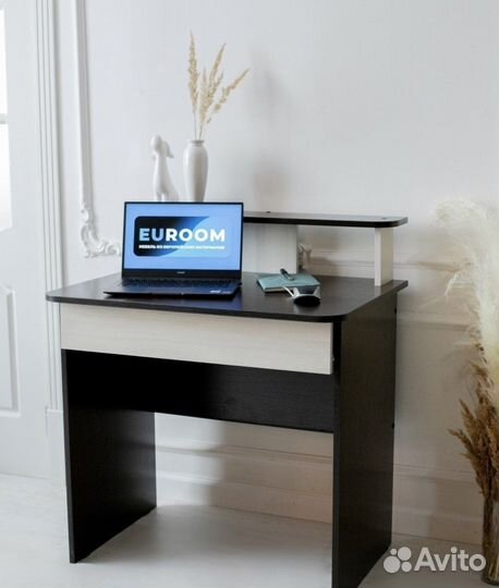 Столик для ноутбука