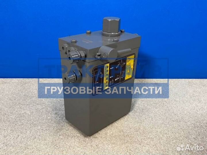 Насос подъема кабины ручной для Sitrak C7H