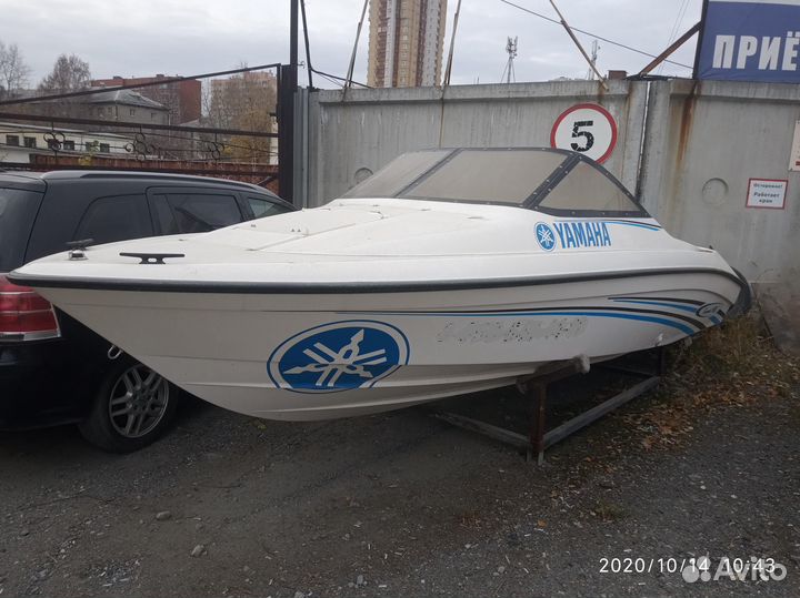 Катер с мотором Yamaha G 180 в Екатеринбурге