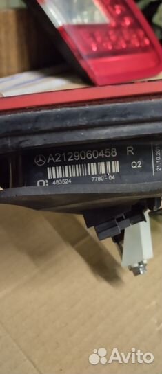 Комплект фонарей крышки багаж Mercedes A2129060458