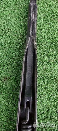 Поводок дворника пав Nissan Note E11