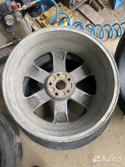 Диски avus R18 комплект с колпаками