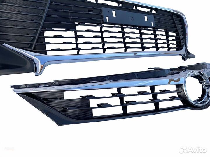 Решетка радиатора Toyota Camry 55 exclusive X2534