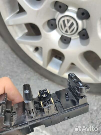 Блок кнопок стеклоподъёмника golf 4