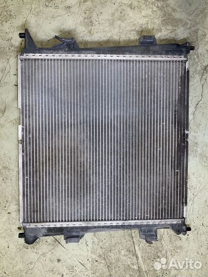 Радиатор охлаждения Kia Ceed ED 976061H600