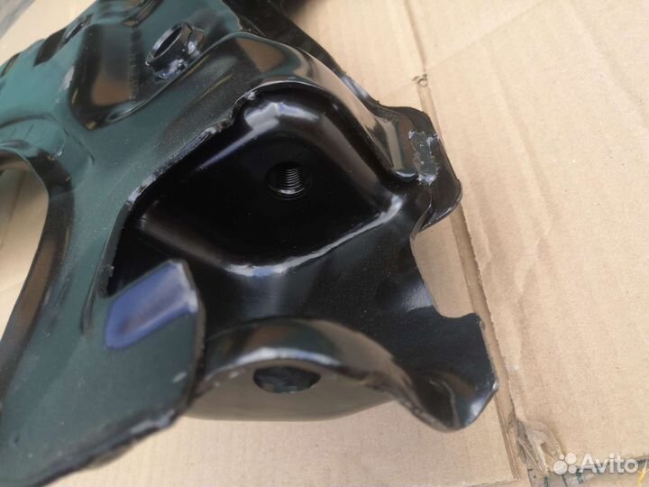 Подрамник передний балка Suzuki Liana 2001-2007