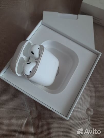 Беспроводные наушники Apple AirPods 2 MV7N2