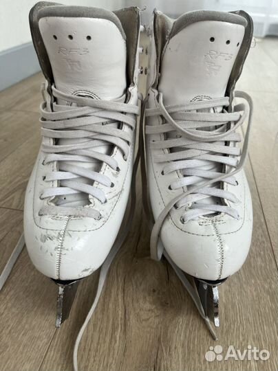 Коньки фигурные